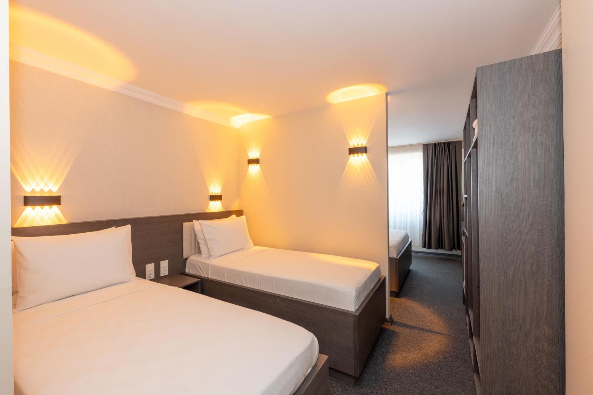 Mays Otel, Istanbul